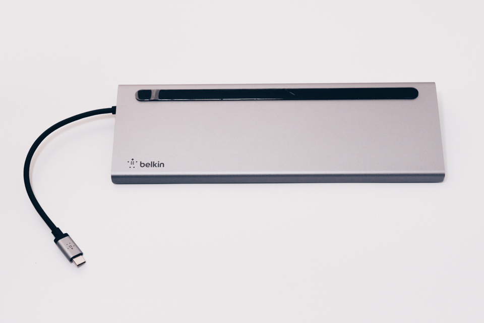 Belkin USB-C 11-in-1マルチポートドック本体