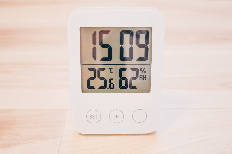 IKEA 温湿度計 SLÅTTIS スロッティス レビュー／シンプルでデザインに 