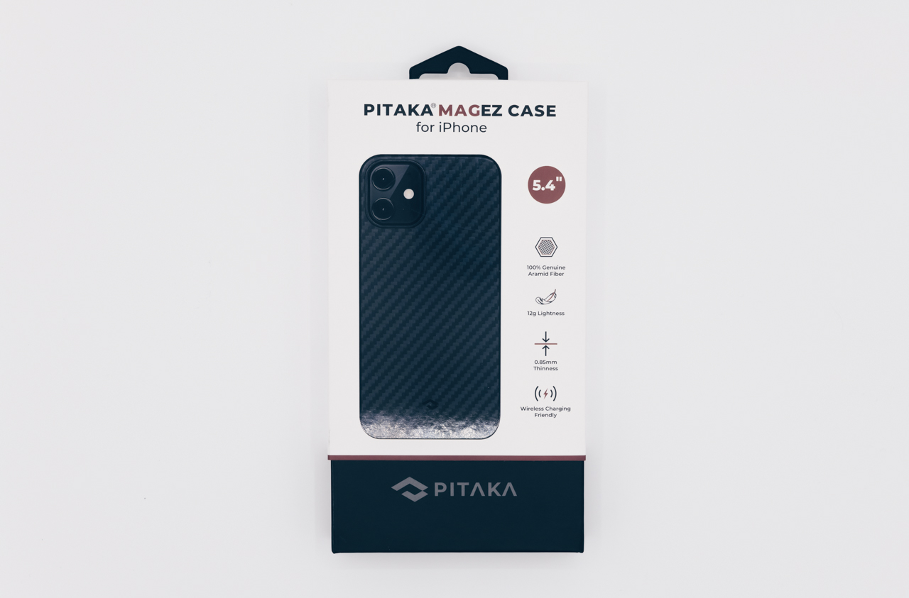 PITAKA MagEZ Caseのパッケージ